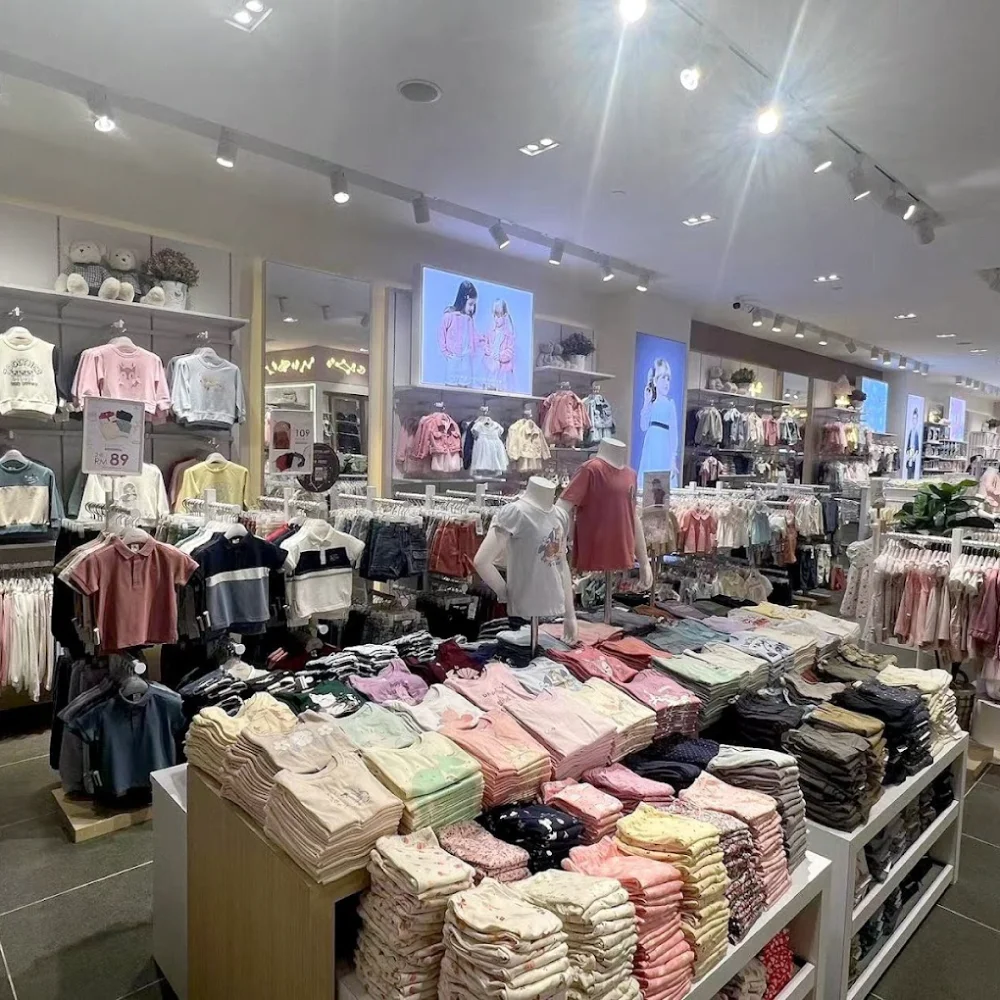 Tiny Button Concept Store (Sunway Carnival) logo