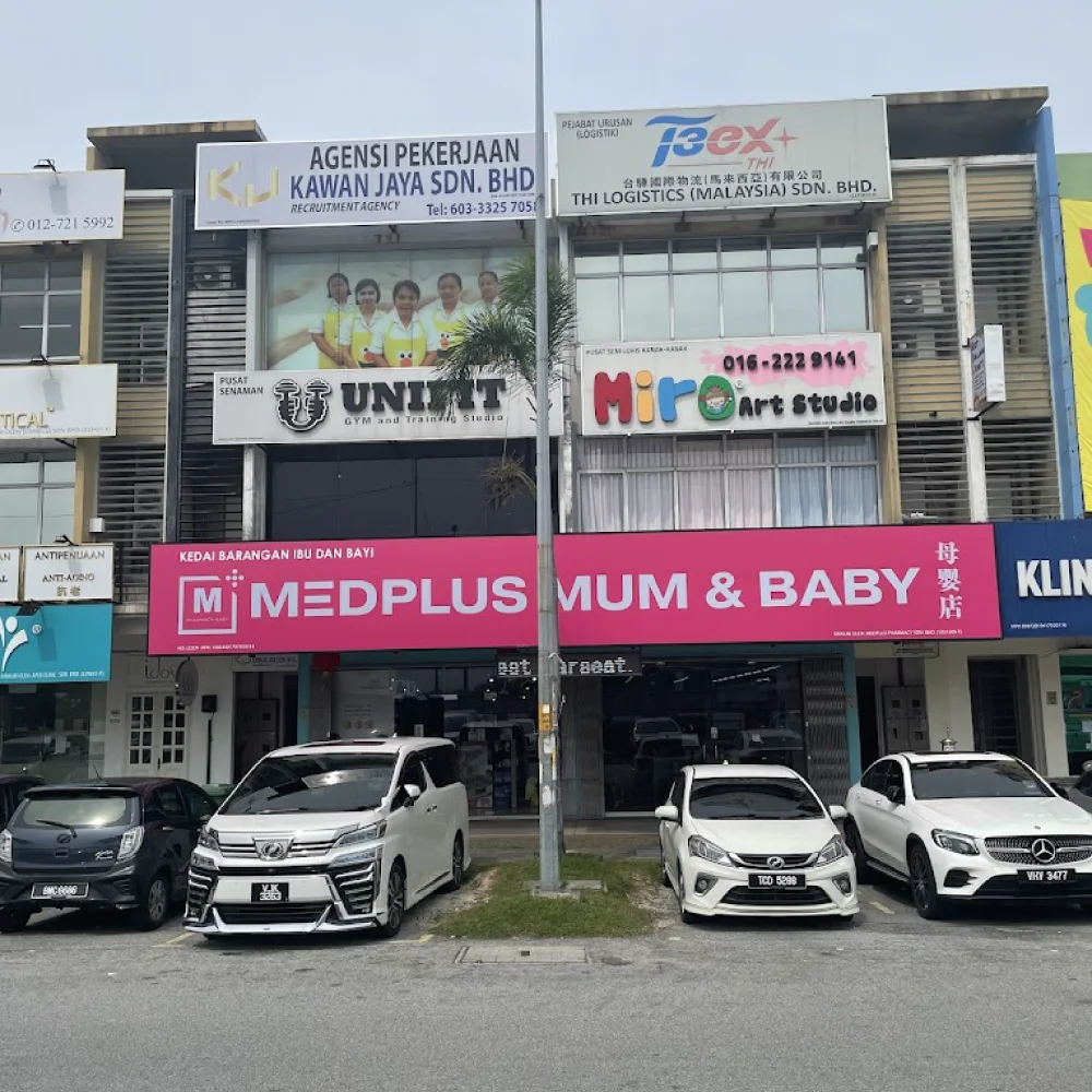Medplus Mum & Baby logo